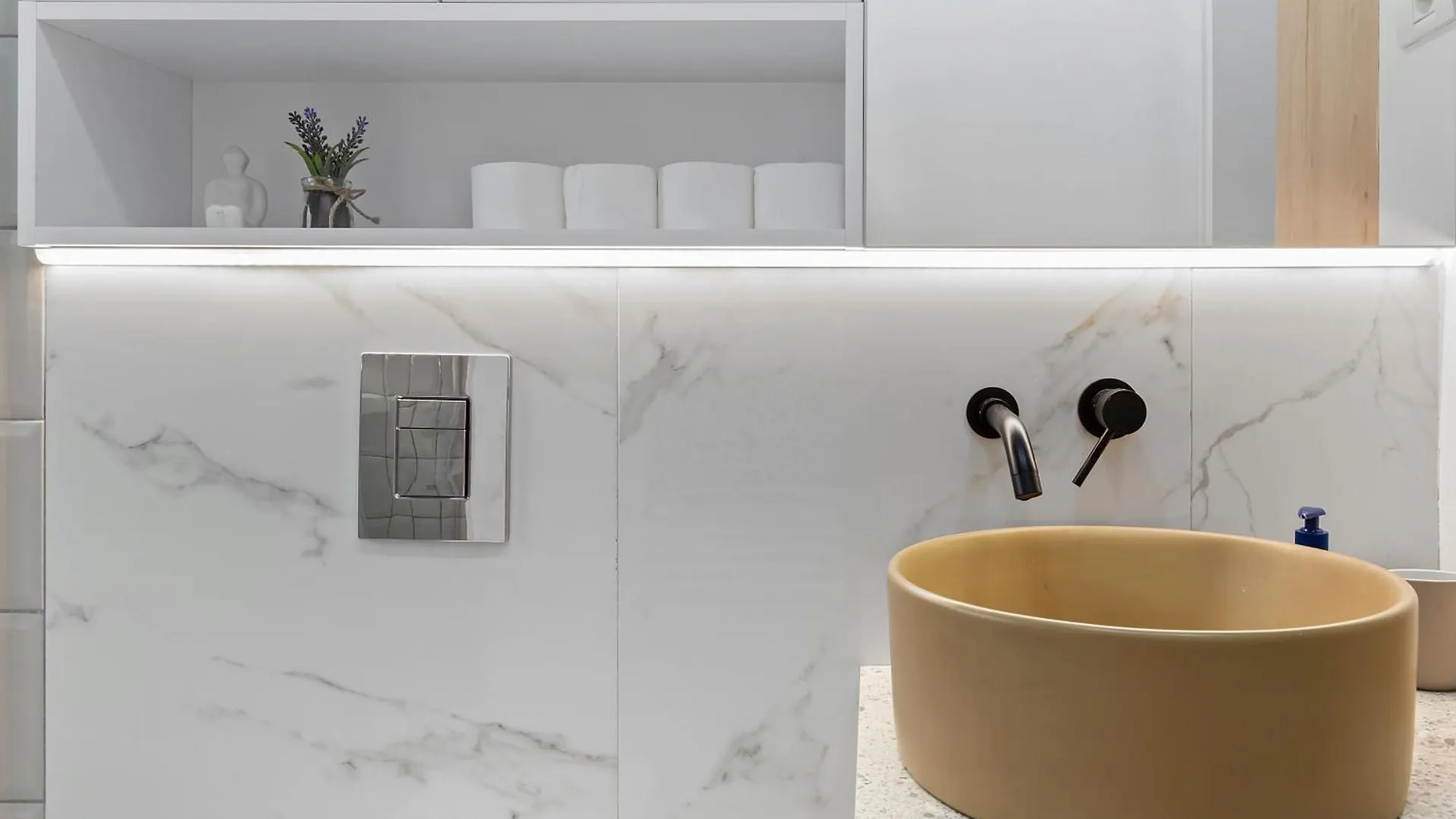 Angelo Bello Luxury Suite City Center By Sattal Bucarest 0*,